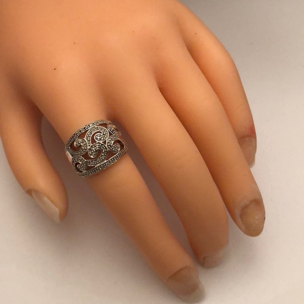 Sparkling silver Fashion Ring